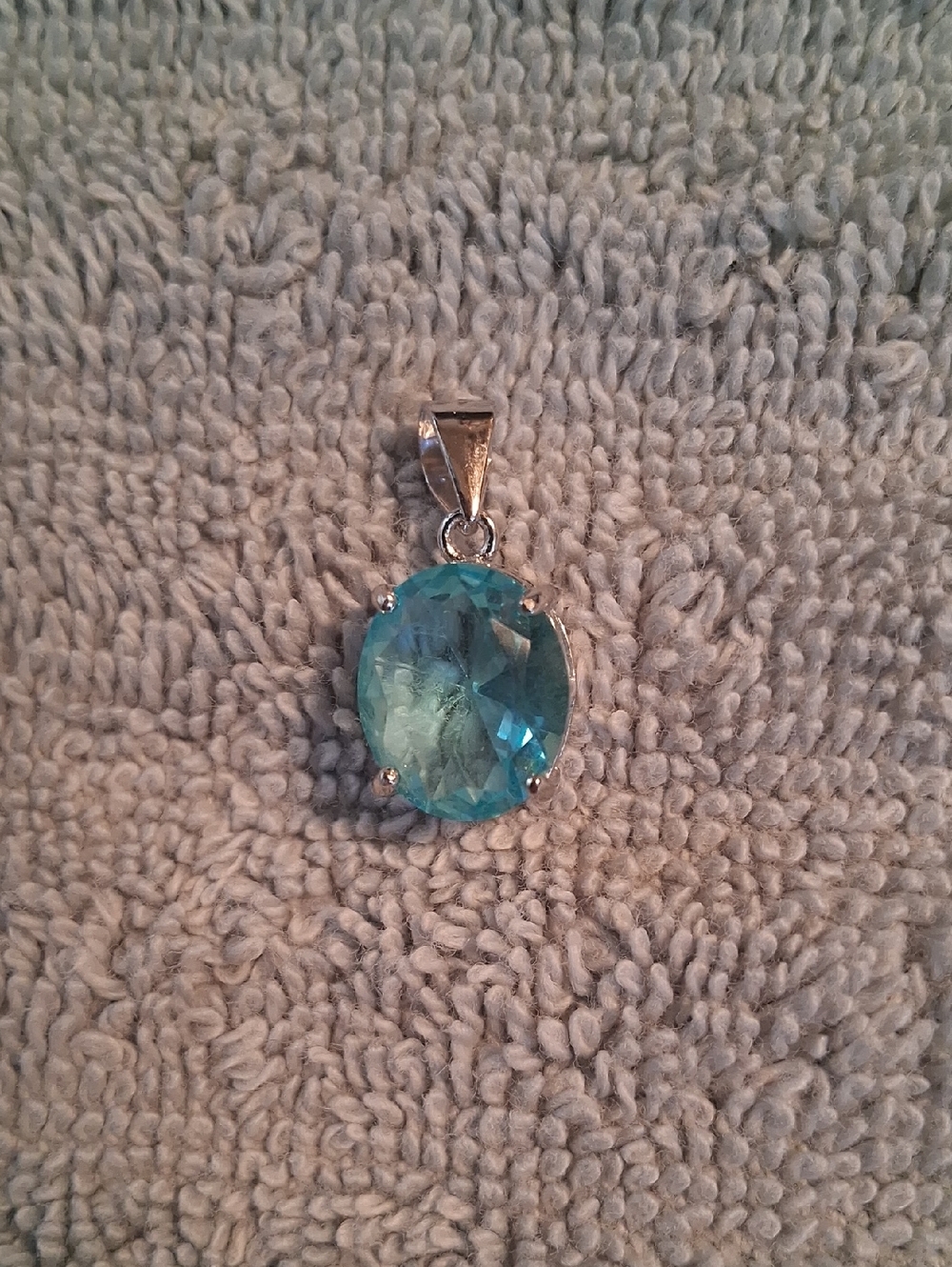 S 925 STERLING Silver Pendant with Oval TOPAZ Gemstone .NWT